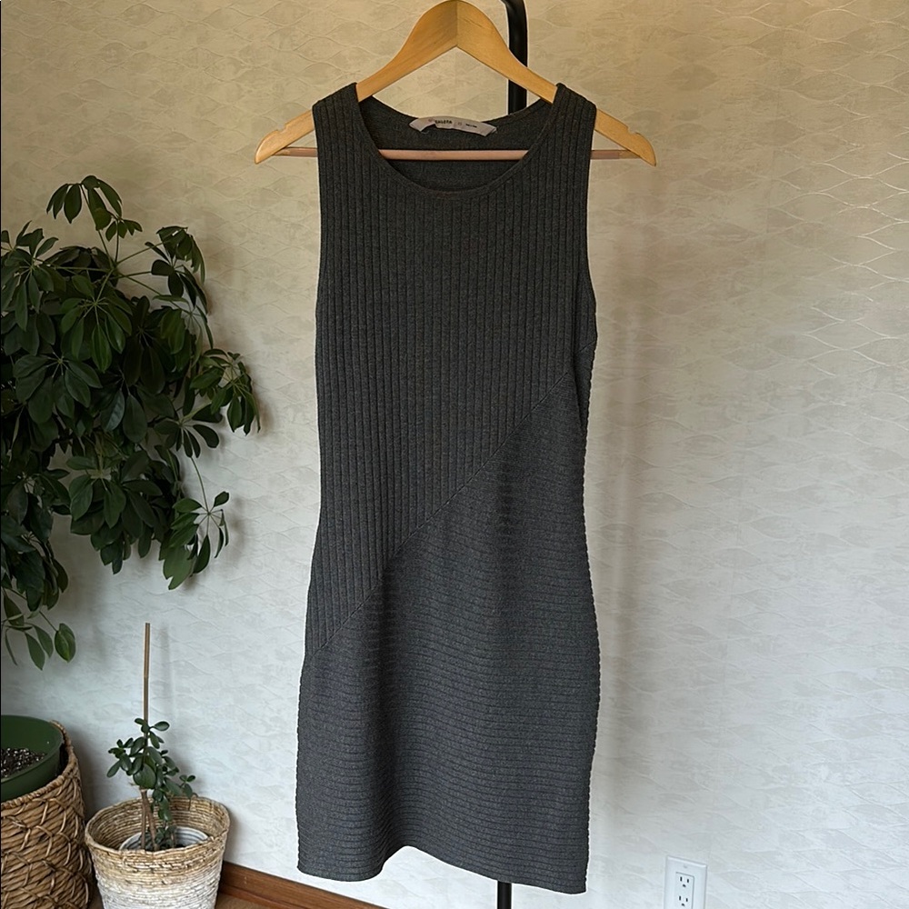 Athleta Gray Sleeveless Knit Dress